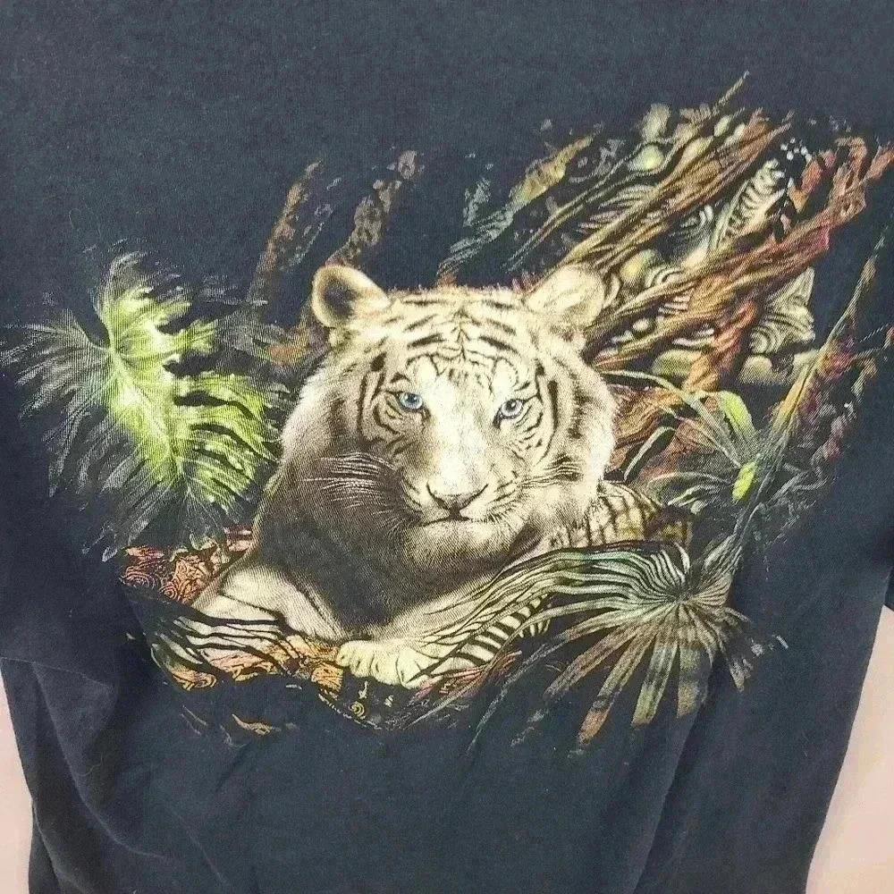 McCartys Wildlife Sanctuary White Tiger Animal Graphic Print T-Shirt - Picture 3 of 4